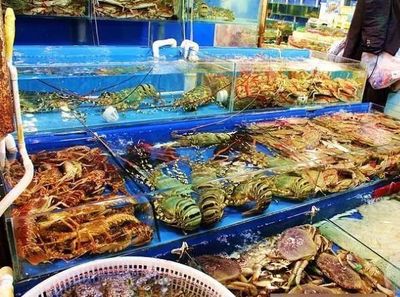 千萬別吃海鮮了,經(jīng)常吃海鮮的人竟然變成了這樣